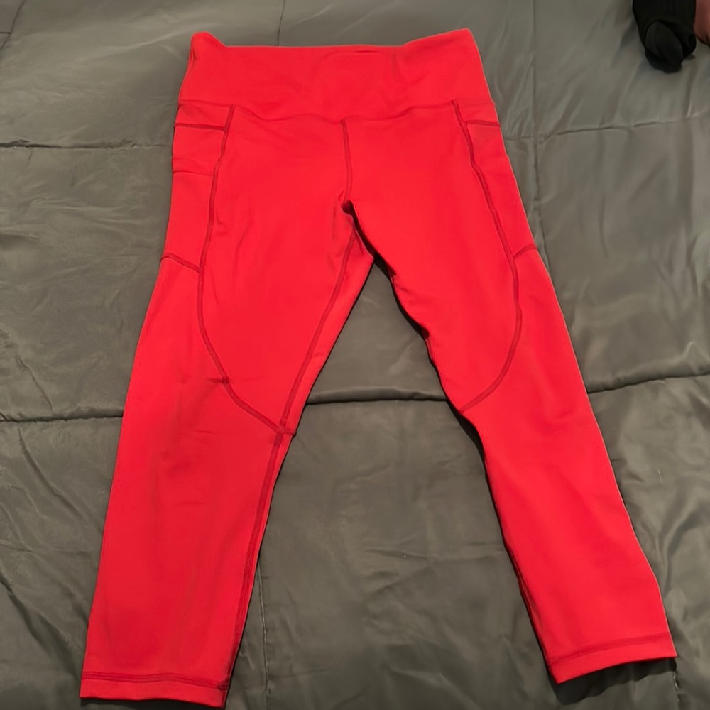 Zyia Light N Tight Capri Leggings Size 8-10